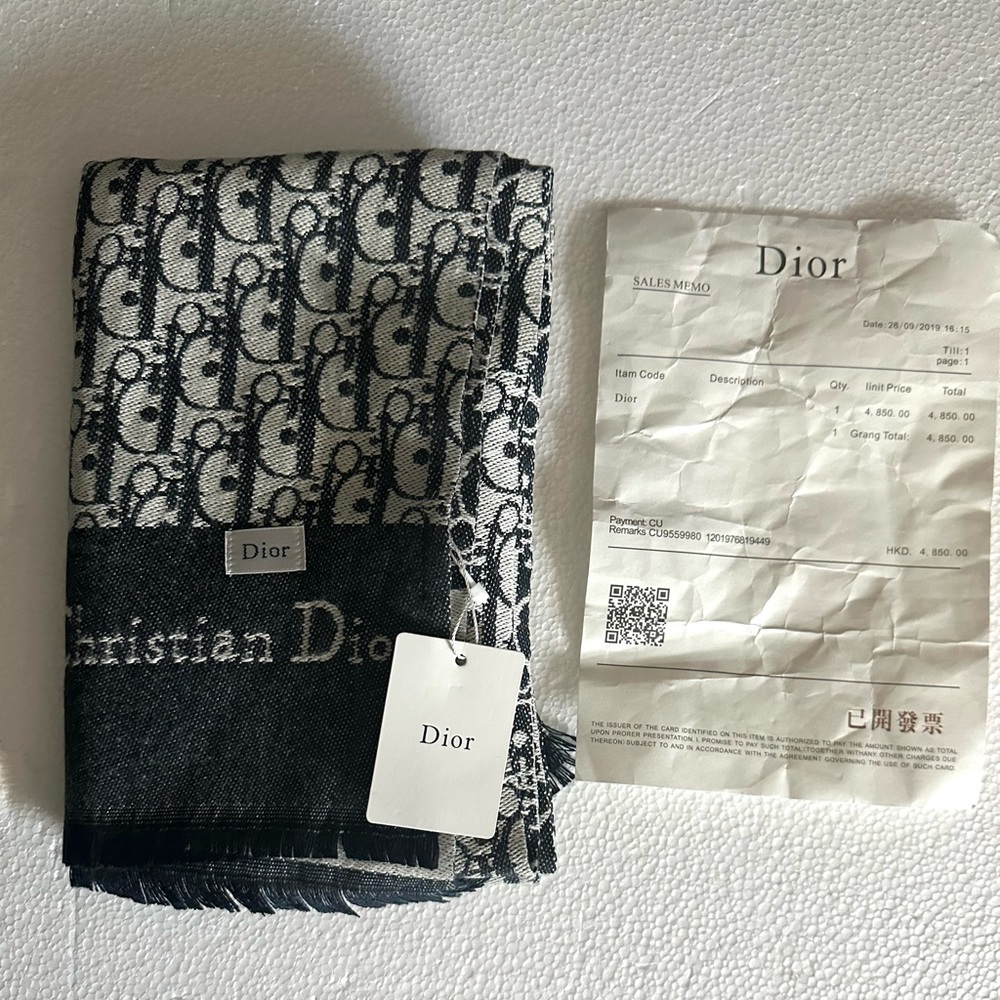 Dior Men's Scarf in Black and Cream